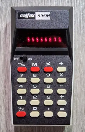 895M CALFAX Calculator Digits Collectible
