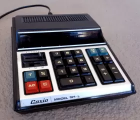 121-L CASIO Calculator Fluorescent Display Clean