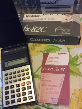 FX-82B CASIO Scientific Calculator Manual Box