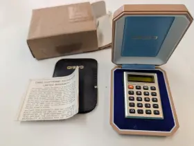 M-800 CASIO Micro Mini Calculator Pocket