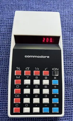 889D COMMODORE Solid Calculator #2