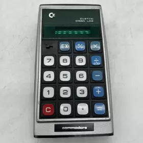 GL986R COMMODORE Calculator Solid Line