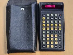 SR4912 COMMODORE Scientific Calculator Clean