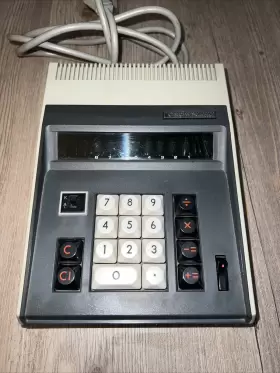 CL-80K CROWN Desktop Calculator Radio Voltage