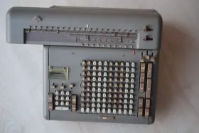 STW10 FRIDEN Clean Electro Mechanical Calculator Cord