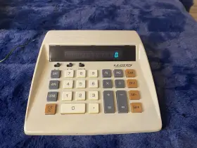 680-2 LLOYDS Desk Top Calculator #2
