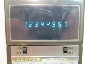 E999 LLOYDS Accumatic Calculator #2