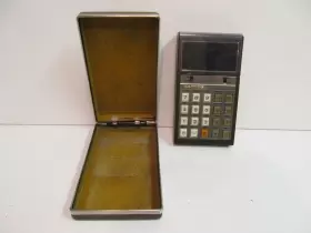 E999 LLOYDS Accumatic Calculator