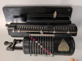 XLA-2585 MARCHANT Mechanical Pinwheel Calculator