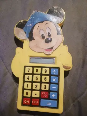 23-582 RADIOSHACK Radio Mickey Mouse Calculator Hong Kong #2