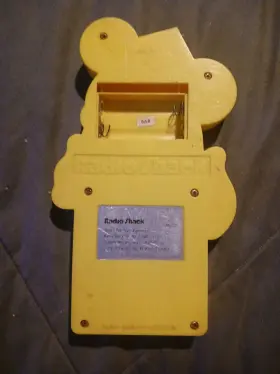 23-582 RADIOSHACK Radio Mickey Mouse Calculator Hong Kong #3