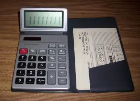 65-891A RADIOSHACK Radio Solar Calculator Cat