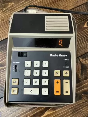 EC-2000 RADIOSHACK Radio Desktop Calculator
