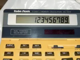 EC-2018 RADIOSHACK Calculator Radio Solar Battery #2