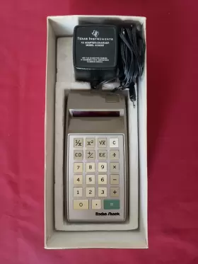 EC-425 RADIOSHACK Radio Calculator Charger Box #3