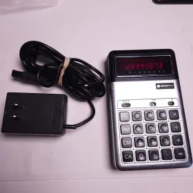 CX-8102 SANYO Mini Calculator