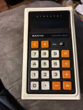 CX8003A SANYO Led Calculator