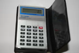 EL-824A SHARP Elsi Mate Mini Pocket Calculator Cover #2