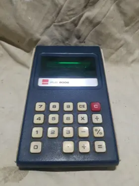 EL8002 SHARP Elsi Handheld Calculator