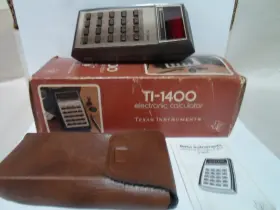 TI-1400 TEXAS INSTRUMENTS Insruments Calculator Box #2