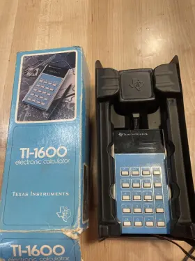 TI-1600 TEXAS INSTRUMENTS Calculator Power Supply Box