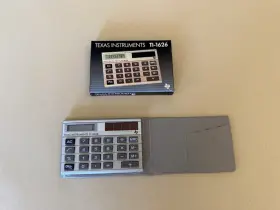 TI-1626 TEXAS INSTRUMENTS Solar Calculator Box