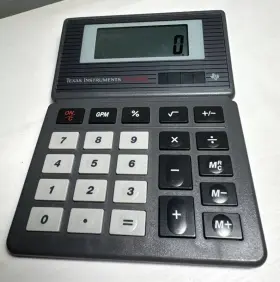 TI-1798 TEXAS INSTRUMENTS Solar Calculator Desk Display
