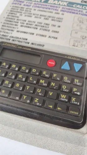 020426211125 UNISONIC Handheld Memory Bank Calculator #2