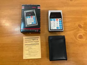 911L UNISONIC Calculator Pocket