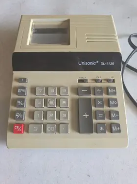 Unisonic Xl-1136 Vintage Desk Top Calculator Made In Taiwan Parts Only As-is