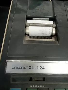 XL-124 UNISONIC Calculator Adding Light Lit #3