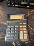 Royal Ez Vie Ld 60 8 Digit Solar And Battery Power Calculator. Fixed Price $15.00.